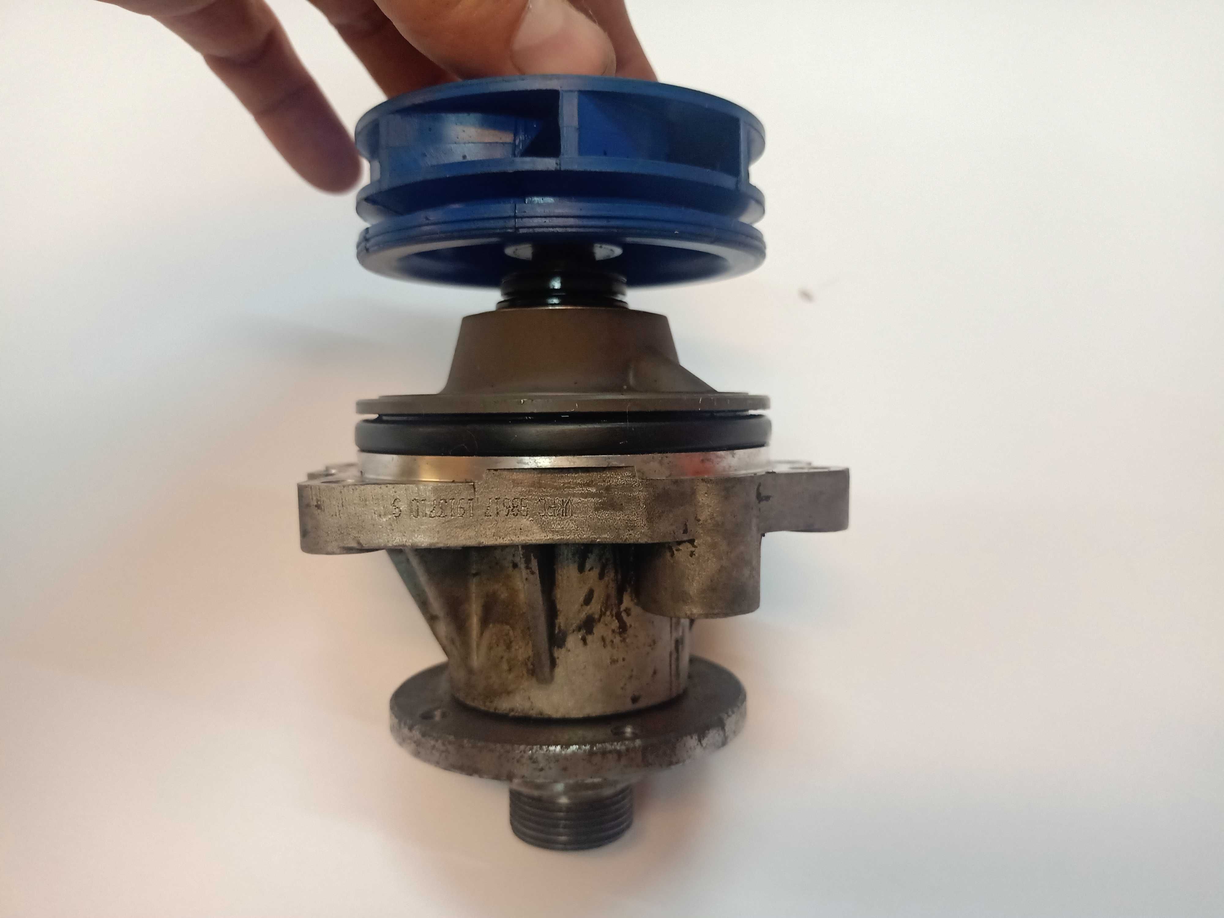 BMW E36 E46 E39 E60 E38 E83 Pompa wody SKF chłodzenie silnika BENZYNA