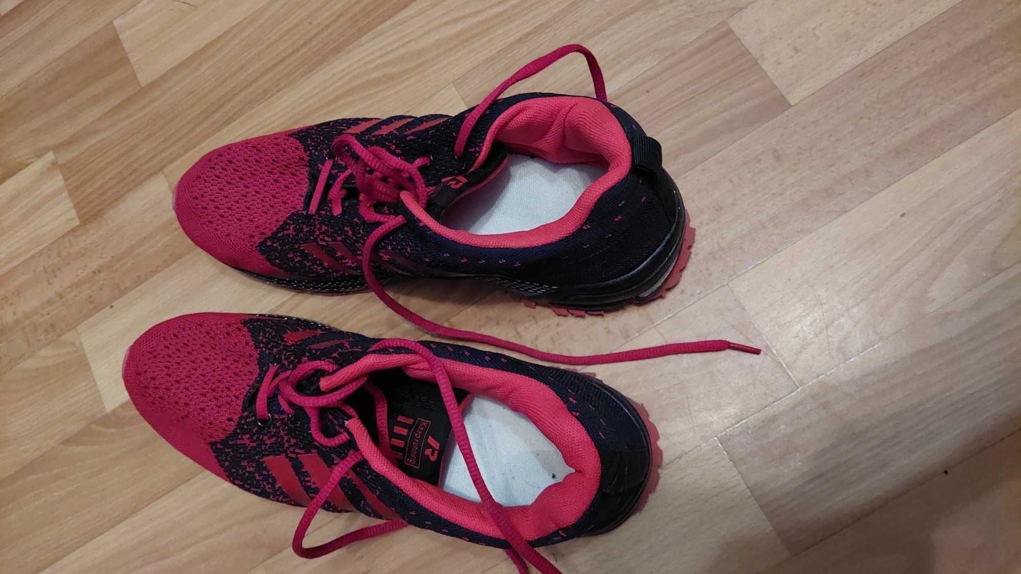 Кроссівки чоловічі Adidas Keep Running 45 розміру Червоні Нові Якісні!