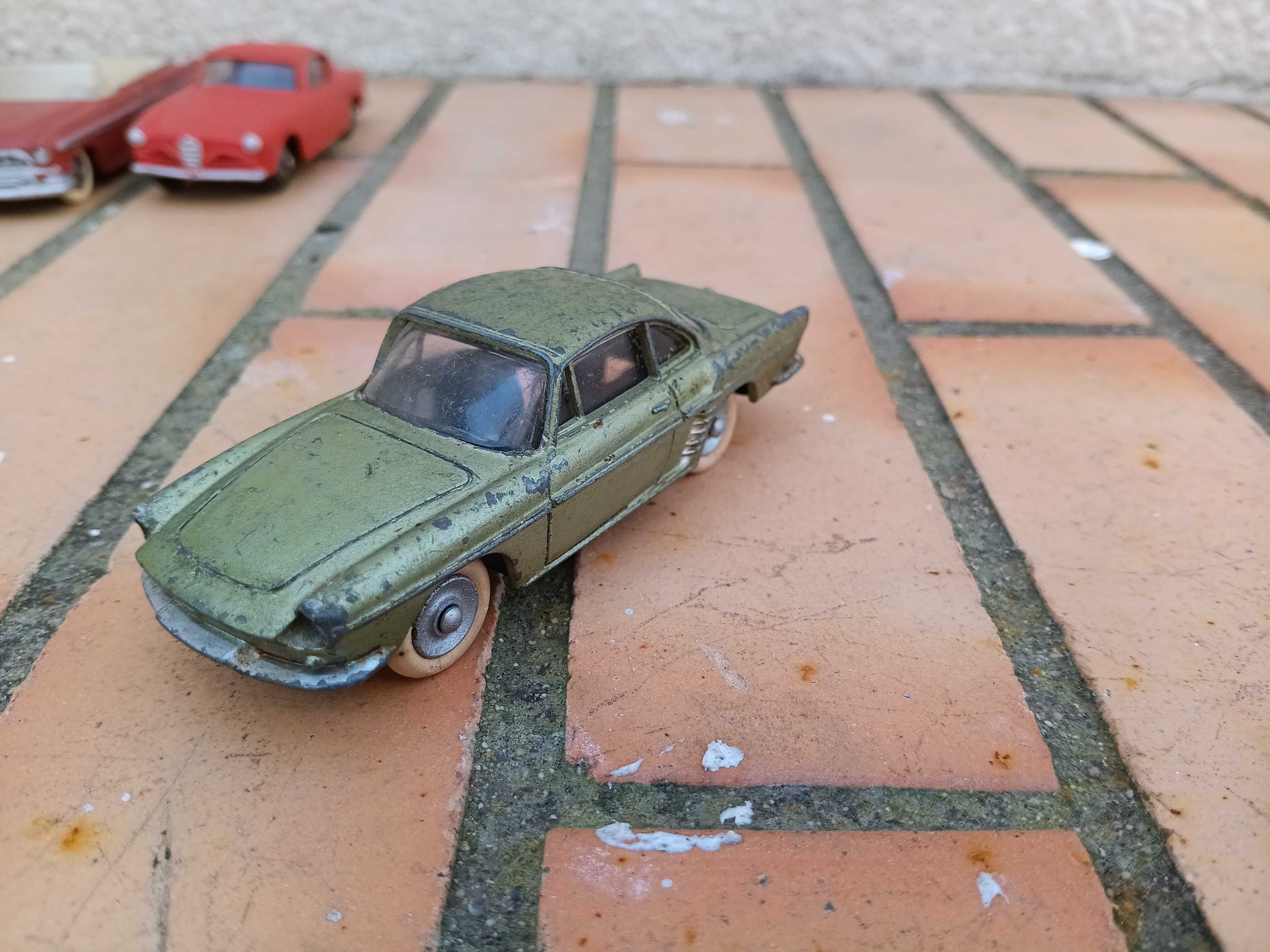 Dinky toys Renault Floride n°543