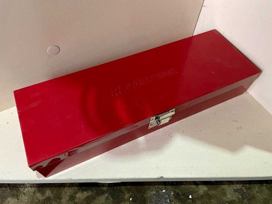 Набор головок торцевых в метал. кейсе 1/2" 1/4"  (4-32) 24 шт PARKSIDE