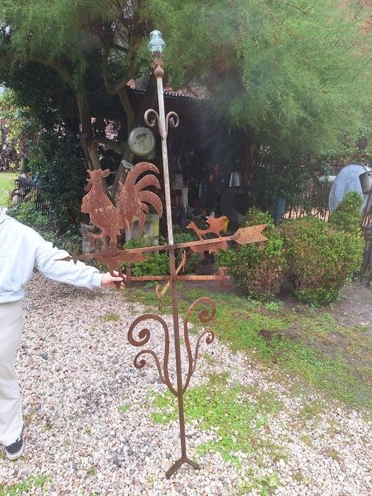 Wiatrowskaz metalowy duży