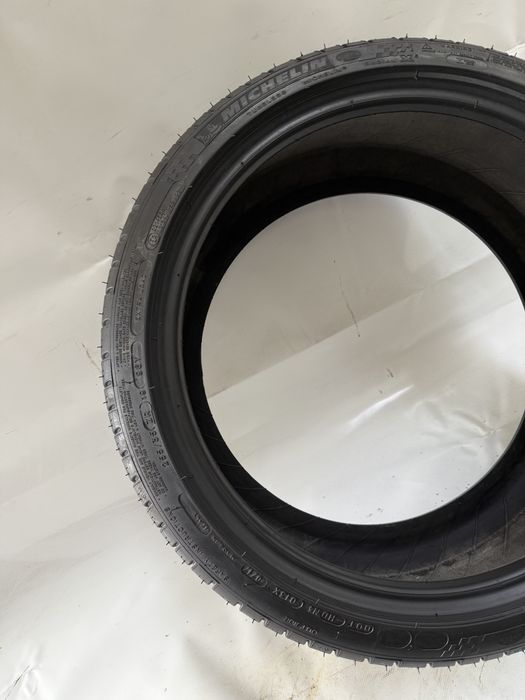 255/35/19 Michelin Pilot Sport 3 ZP 96Y