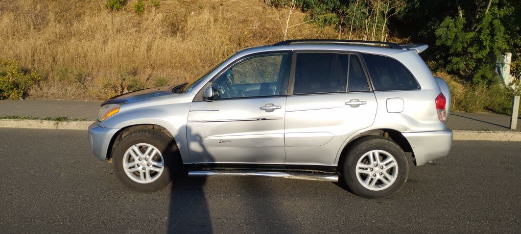 Toyota RAV4 (2001 г.в.)