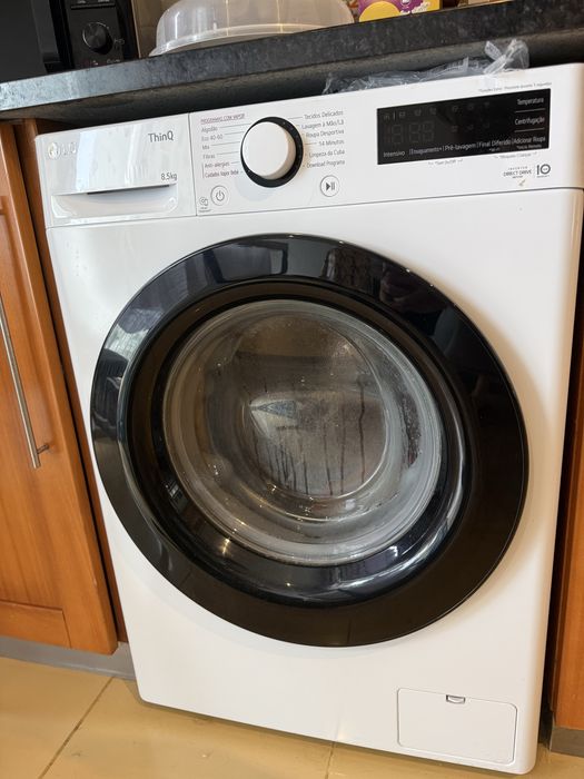 Maquina de lavar roupa 8,5kg da LG com IA