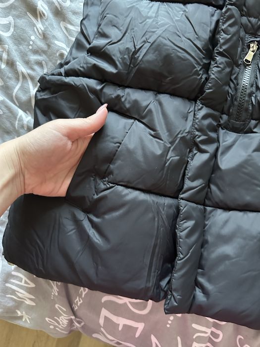 Безрукавка як для хлопчика так і для дівчинки