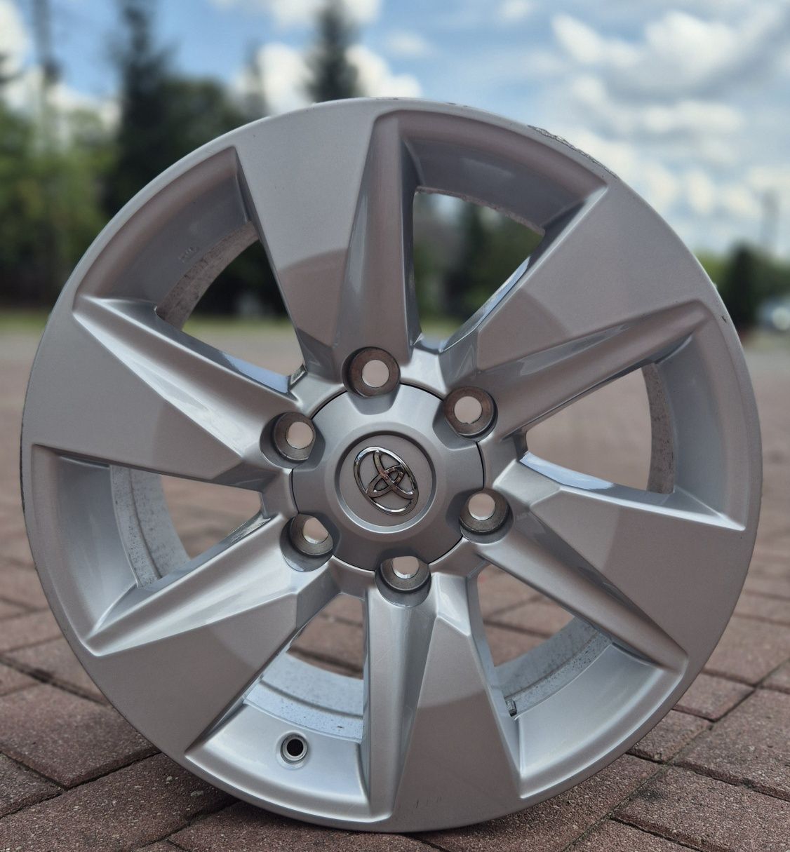 Oryginalne Felgi Aluminiowe TOYOTA 17" 6x139,7 ET25
