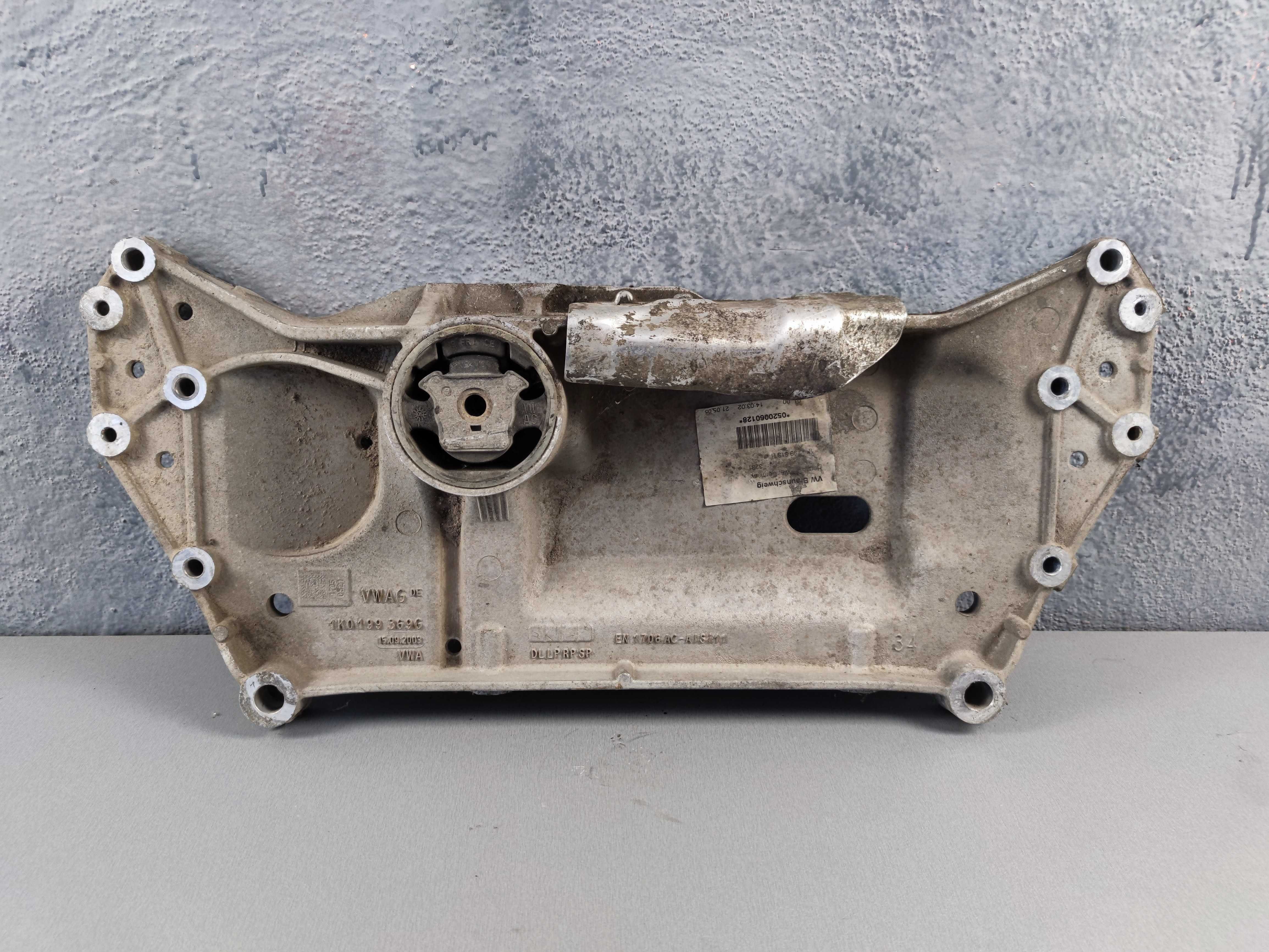 Подрамник передняя балка SKODA OCTAVIA A5 2004-2009 1K0199369G