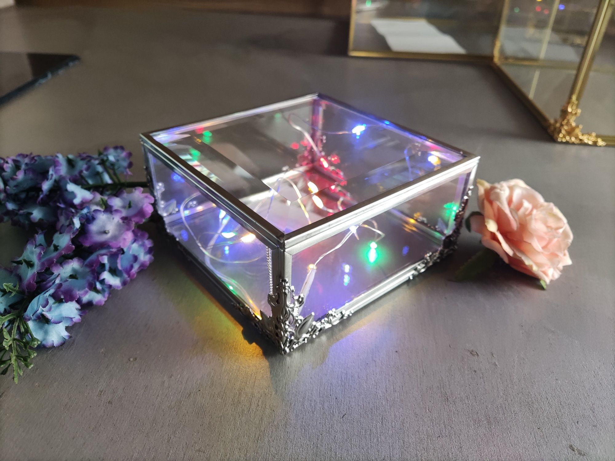 Pudełko szklane srebrne szkatułka  biżuterię obrączki ślubne organizer