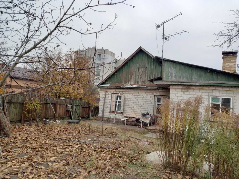 Продаж будинку на Казбеті. Ділянка 14 соток.