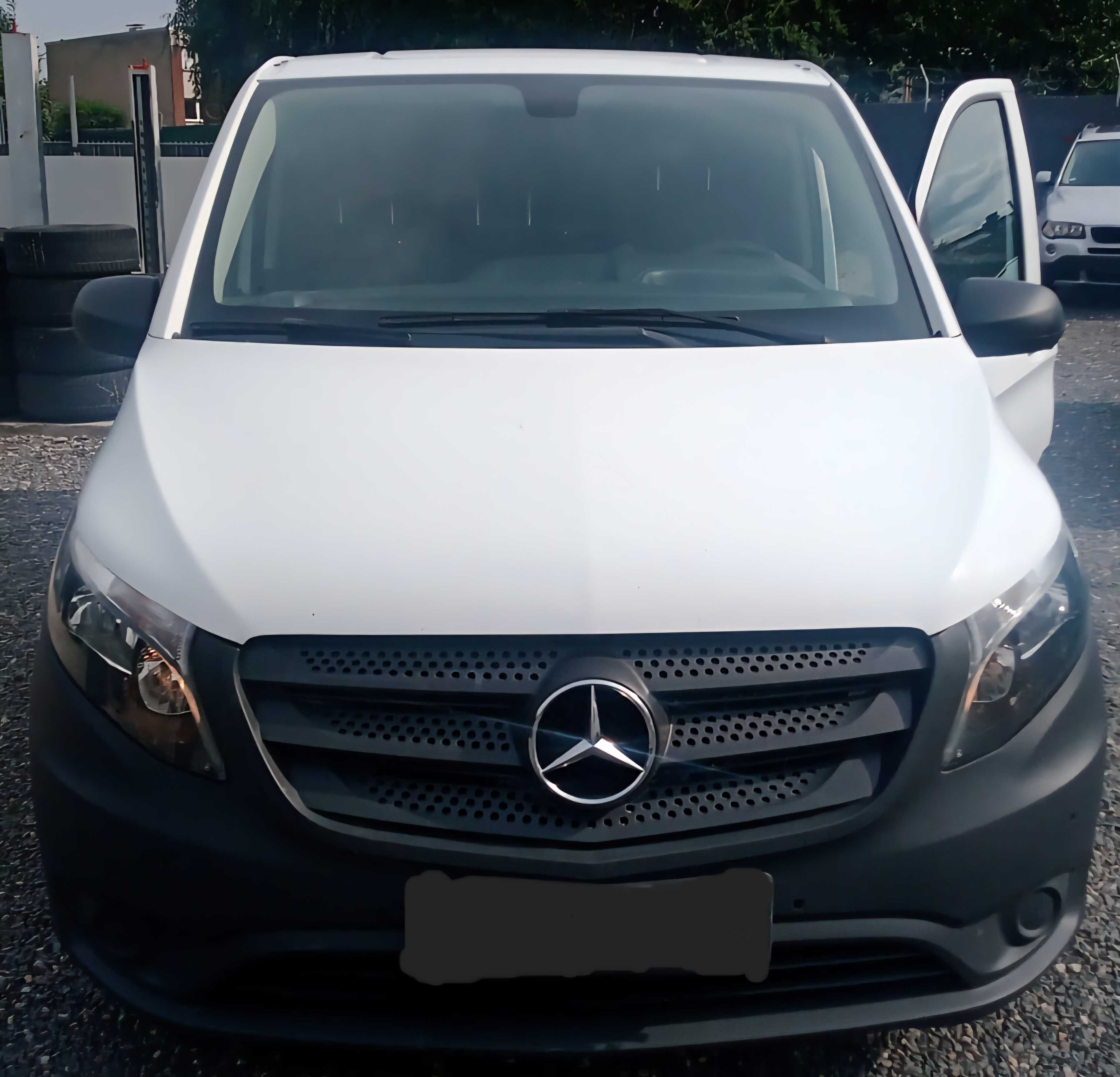 Aluguer Mercedes Vito 2017 – Versão Longa com Motorista