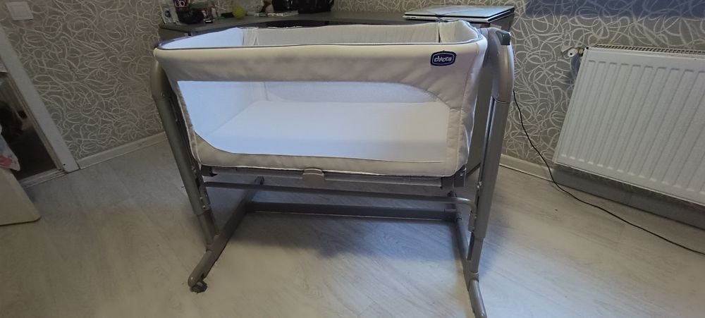 Продам кроватку chicco б/у