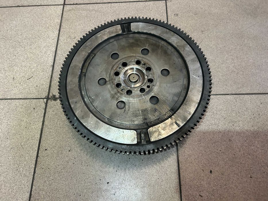 Koło dwumasowe sprzęgło audi a4 s4 b6 4.2 v8