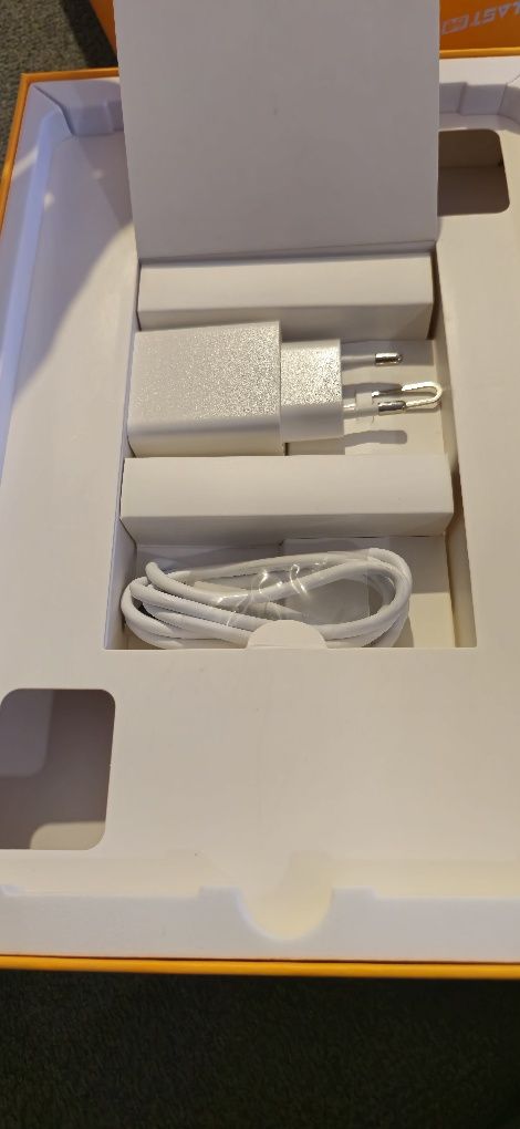 Tablet 10'1 Polegadas, novo na caixa wifi , 8GB,128 GB,com GPS