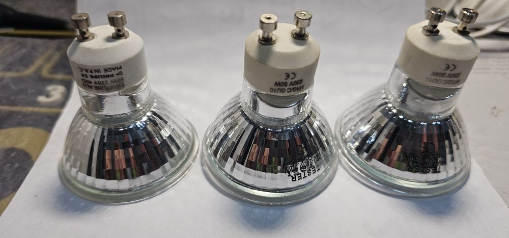 Żarówki halogenowe GU10 50 wat