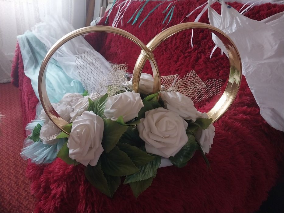 Продам свадебние украшения на машину