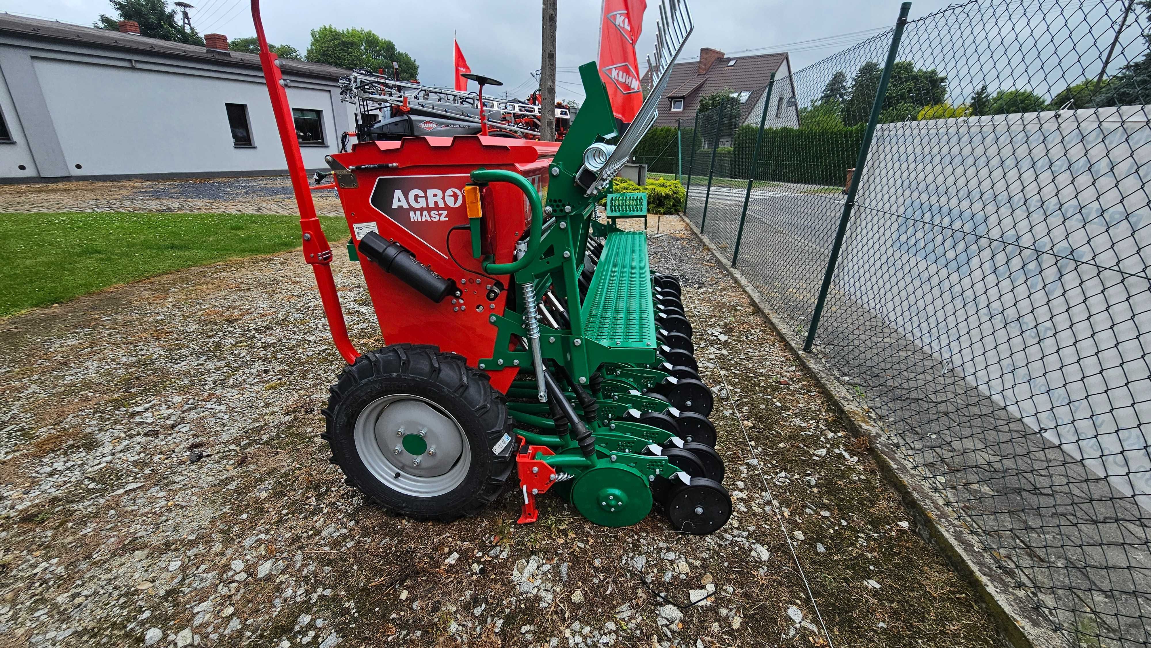 Siewnik zbożowy SR300 AGROMASZ