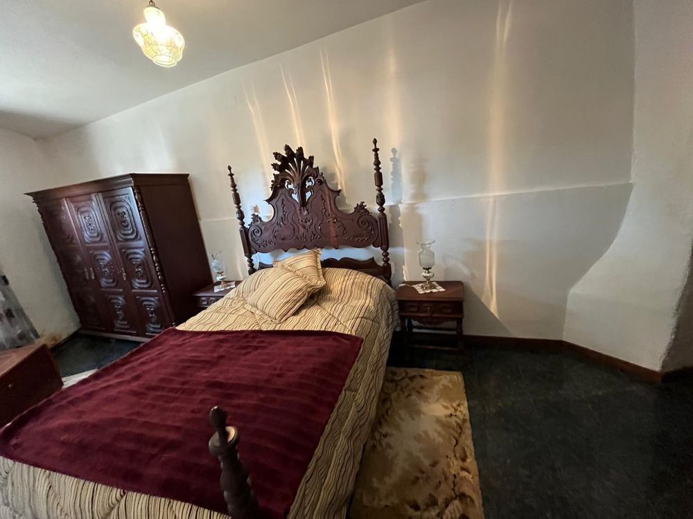 Conjunto completos de quarto — madeira maciça