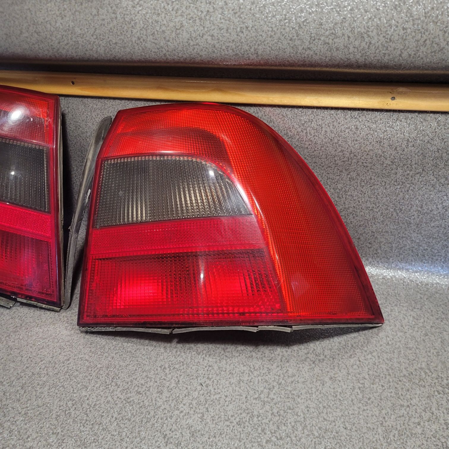 Задні ліхтарі стопи Opel Vectra B