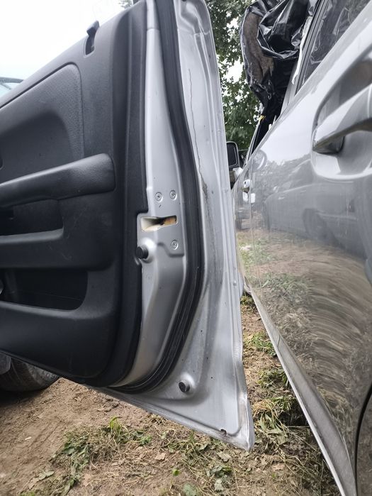 Honda CR-V 3 boczki drzwi skórą
