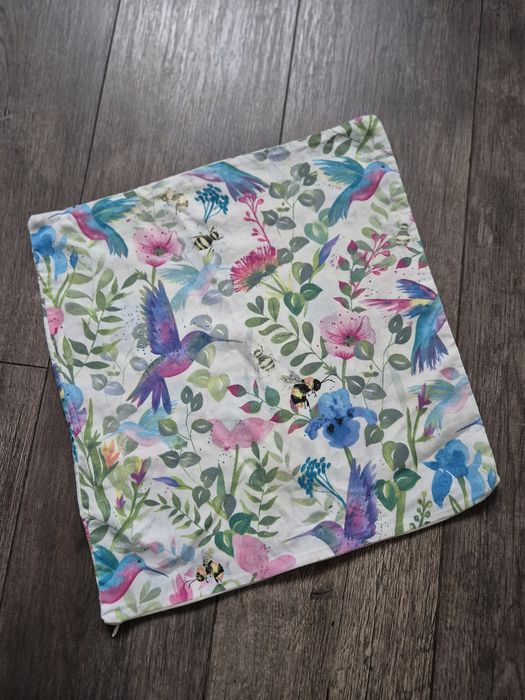 Poszewka na poduszkę dekoracyjna koliber wiosna kwiaty używana