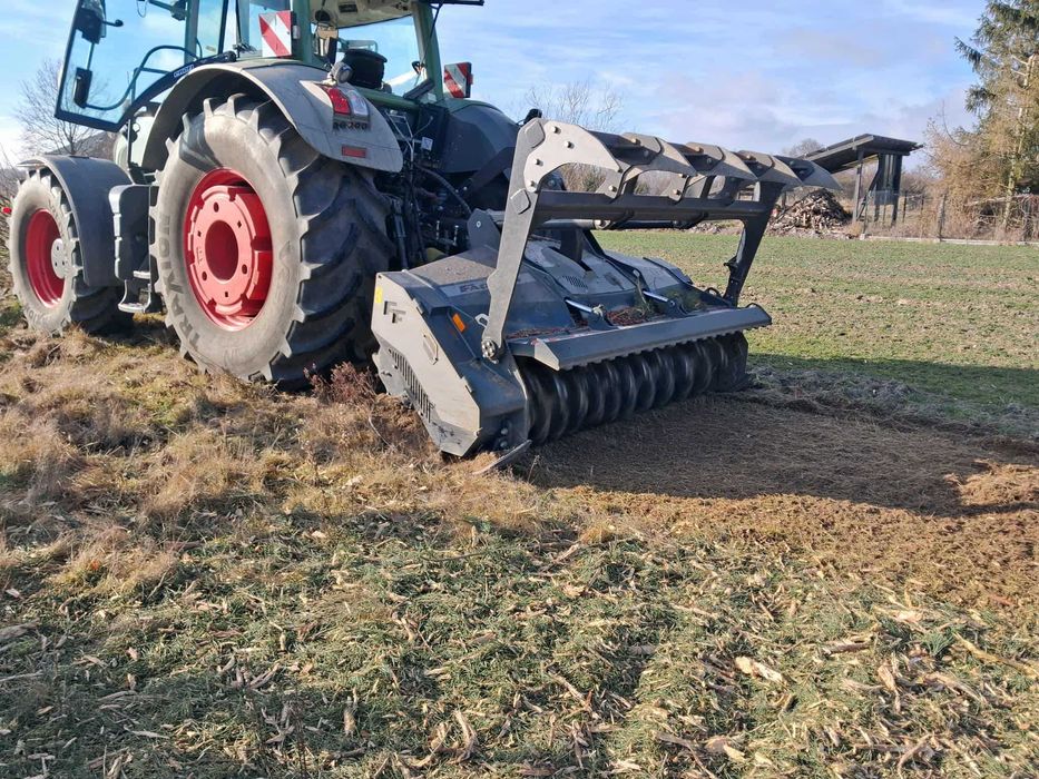 Mulczer leśny ,mulczowanie, oczyszczanie terenu,karczowanie