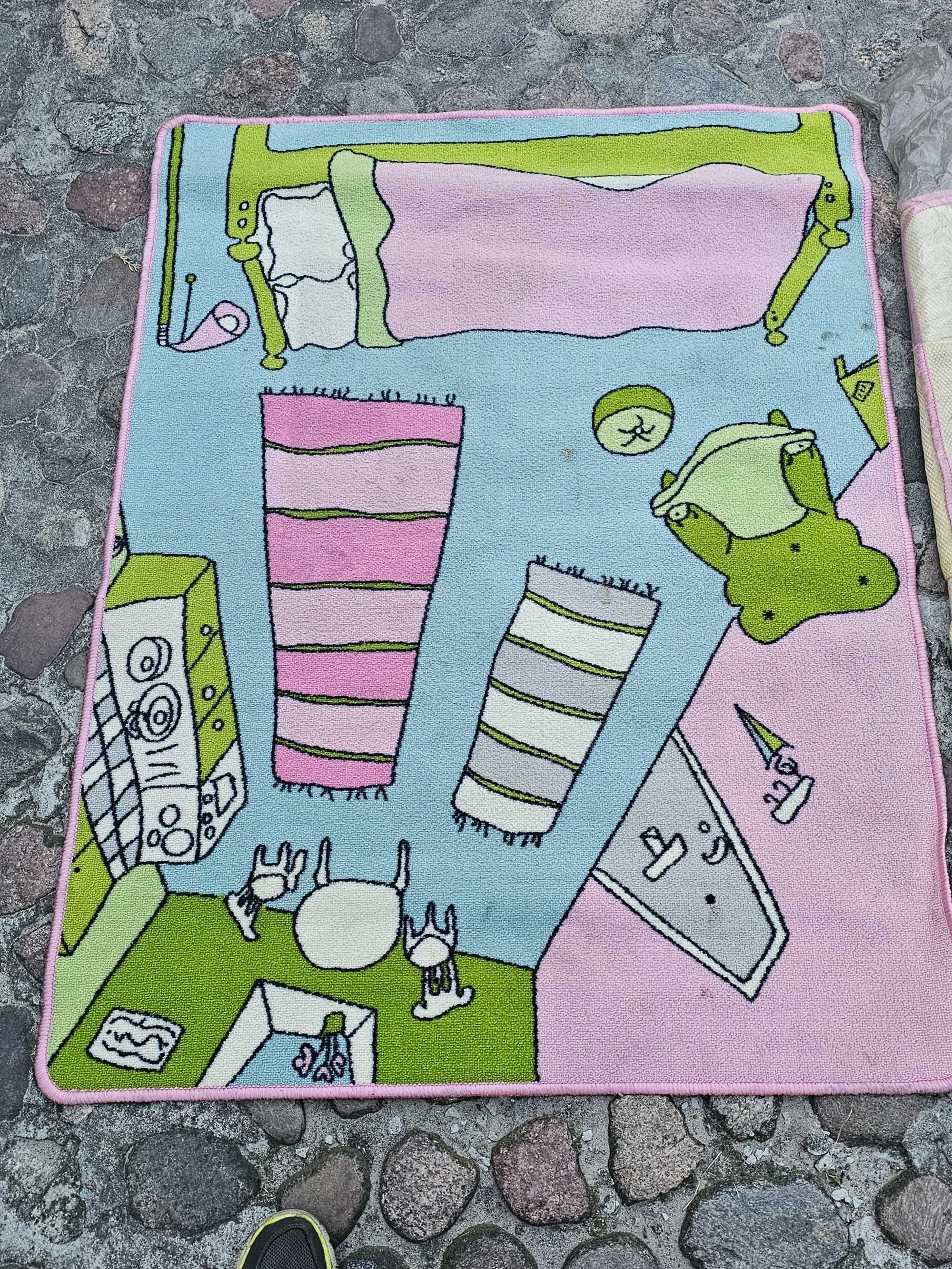 Ikea Rummet dywan dzieciecy krotki wlos 100x133 2 sztuki