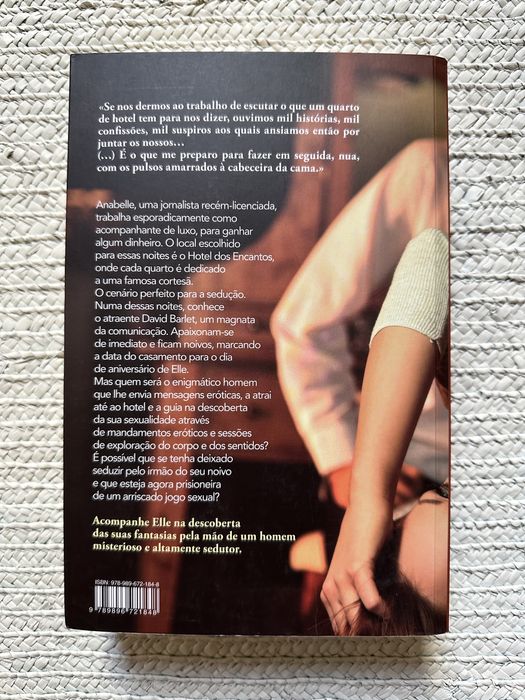 Livro “Hotelle - quarto 1”