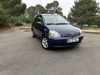 Toyota Yaris 1l gasolina