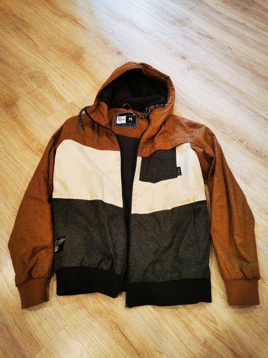 Młodzieżowa kurtka Cropp M