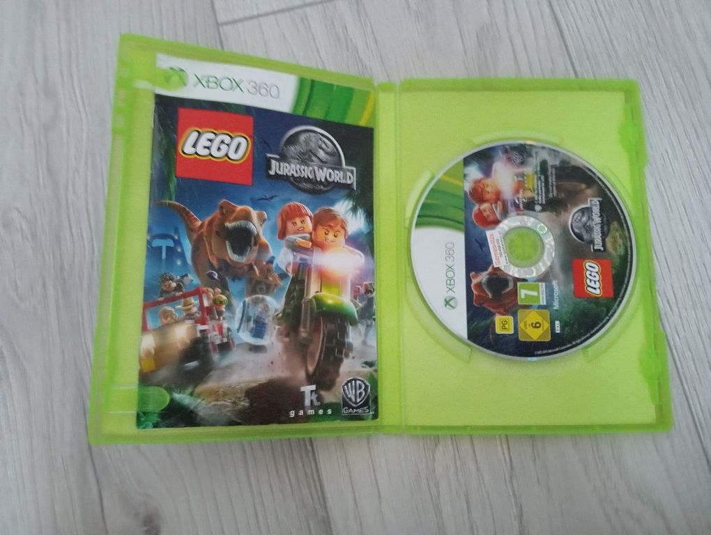 Sprzedam grę Lego JURASSIC WORLD na Xbox 360