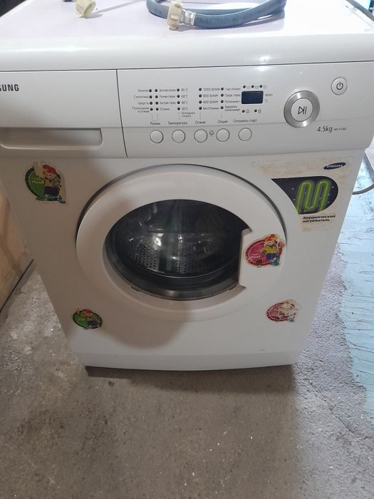 Продам стиральную машинку самсунг