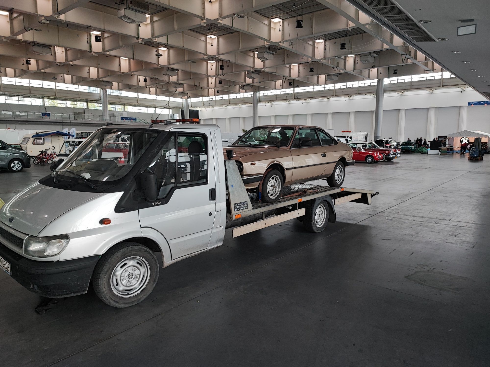 Autolaweta holowanie pomoc drogowa laweta  Poznań Luboń A2