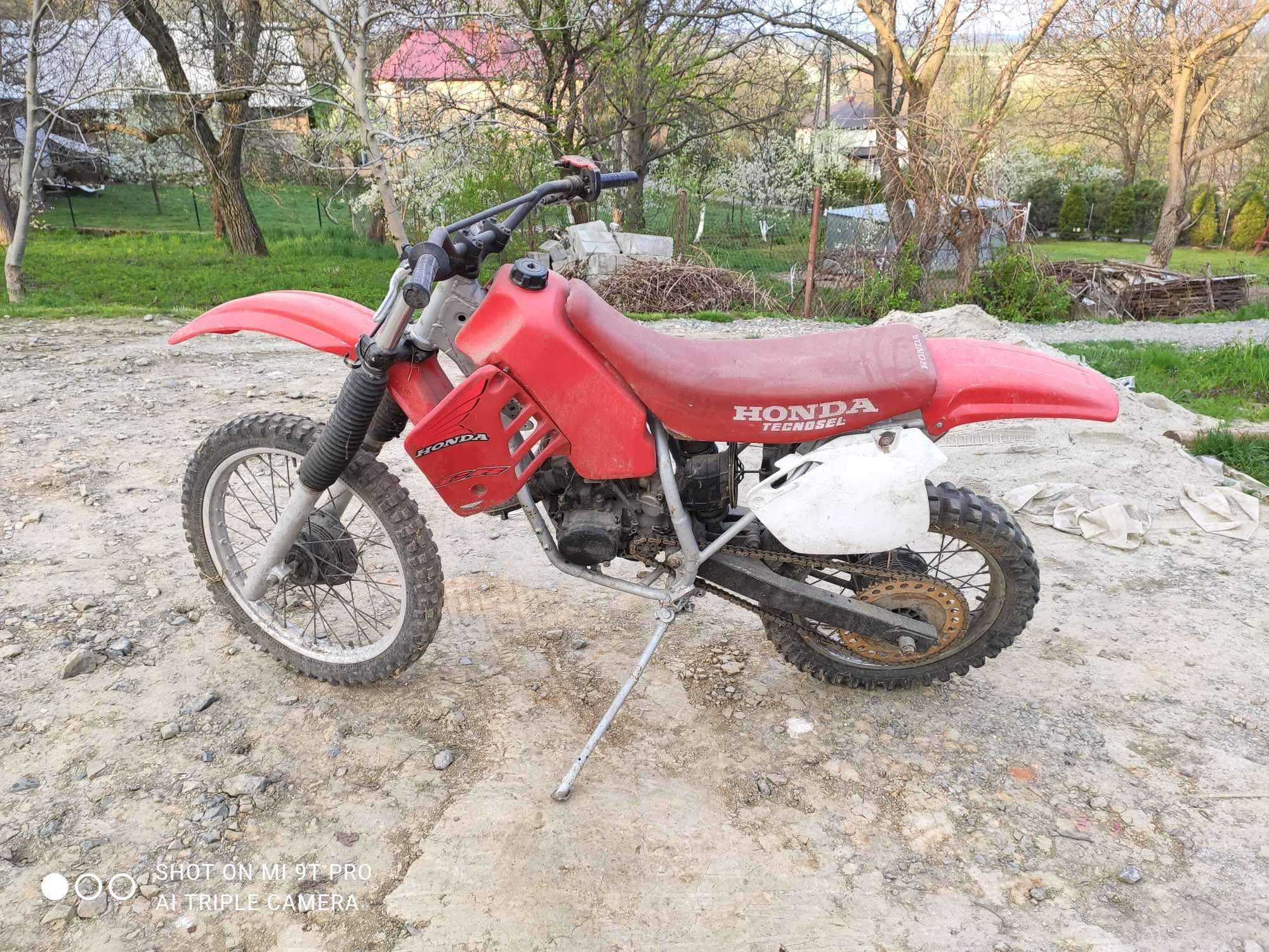 Honda cr 125 cross