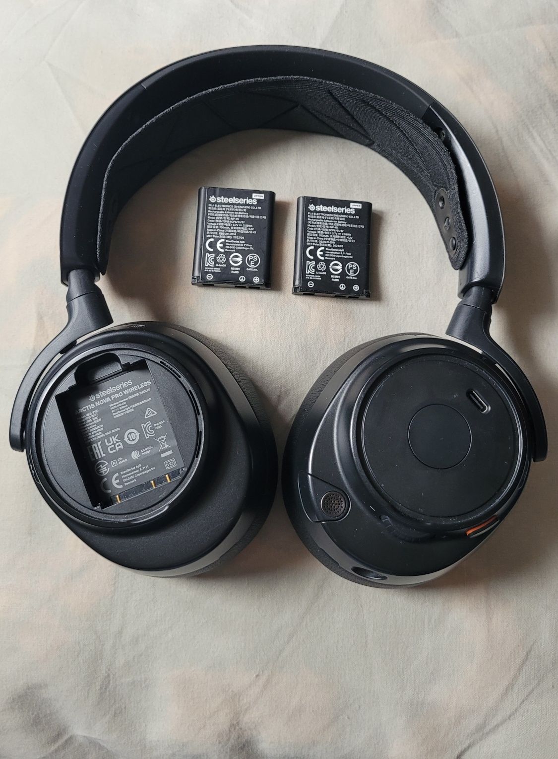 SteelSeries Arctis Nova Pro Wireless Słuchawki bezprzewodowe