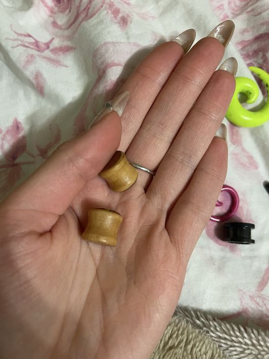 Тоннели плаги дерево