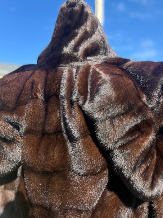 Продам шубу жіночу