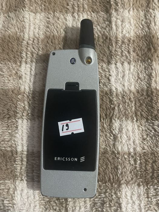 Ericsson R520m,ретро телефон