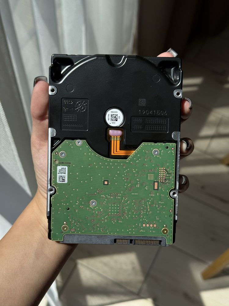 Жорсткий диск 10TB Western Digital