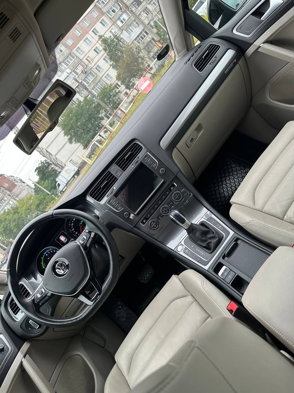 Volkswagen E-golf 2015 24квт Норвегія 1власник 190км шкіра без ДТП