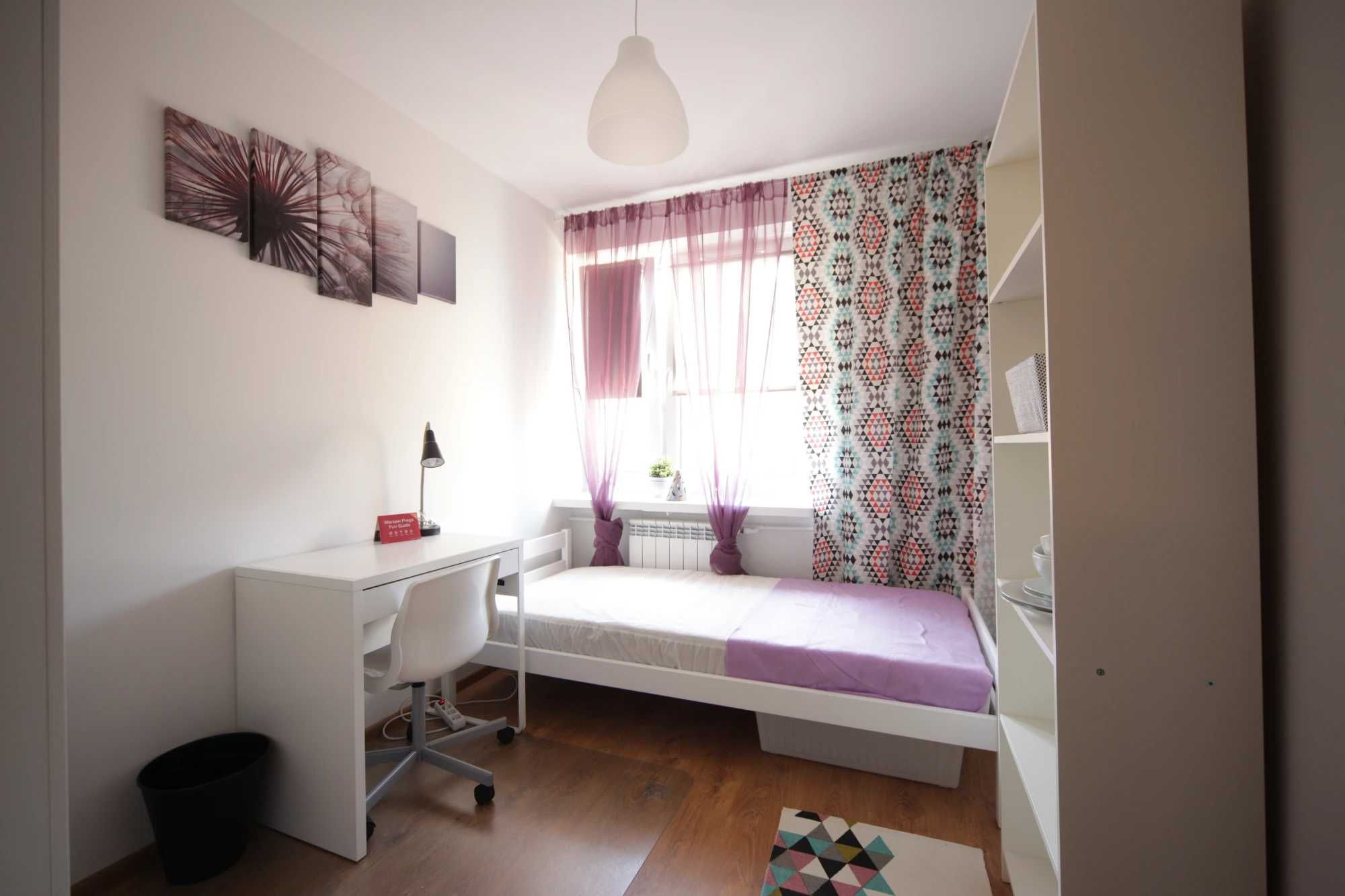 Pokój 1os, Metro Szwedzka / Single room, Metro Station Szwedzka