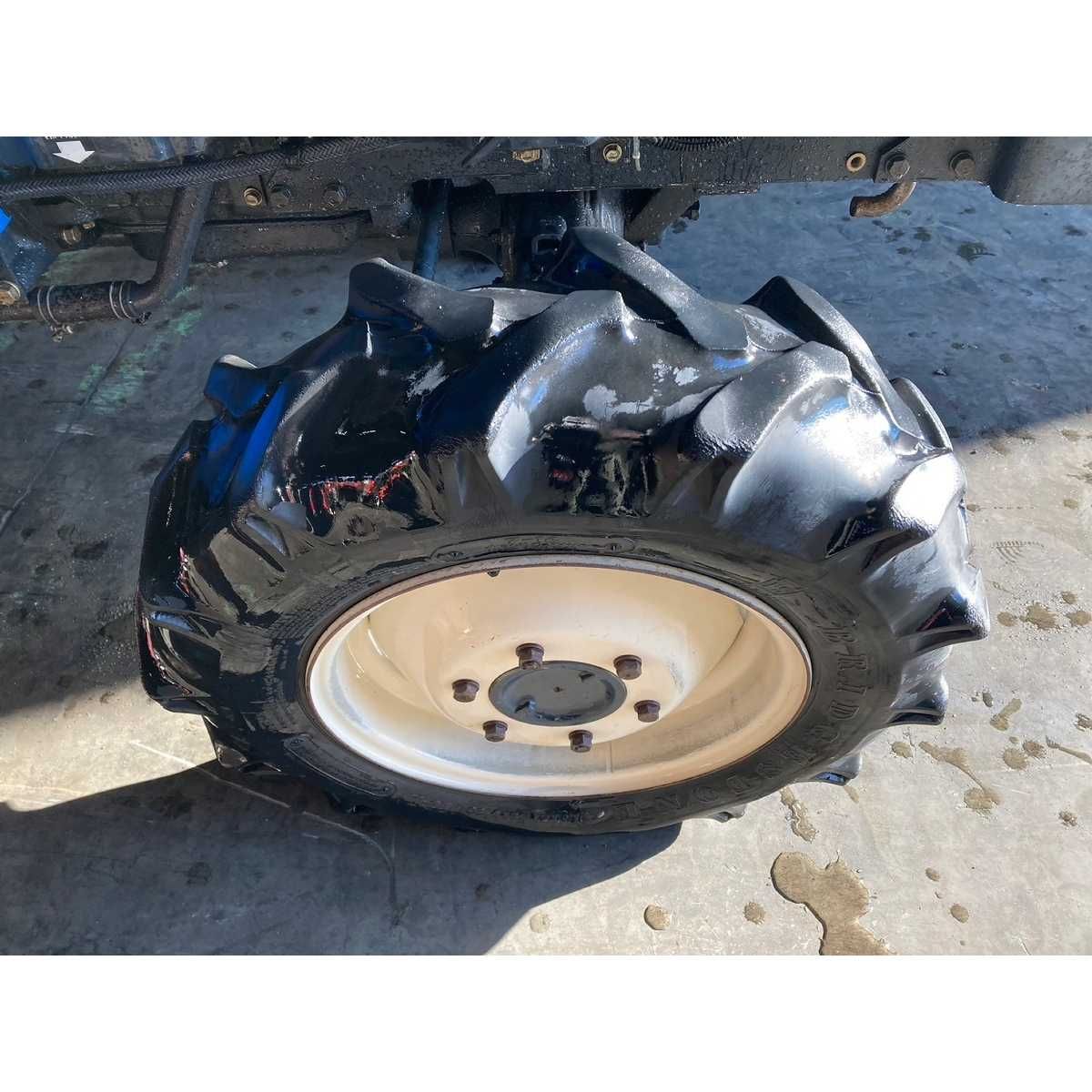 Traktor Iseki TA262F - 4x4 – 26 KM