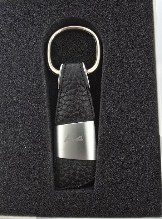 Porta-chaves Original em Pele - Audi A4