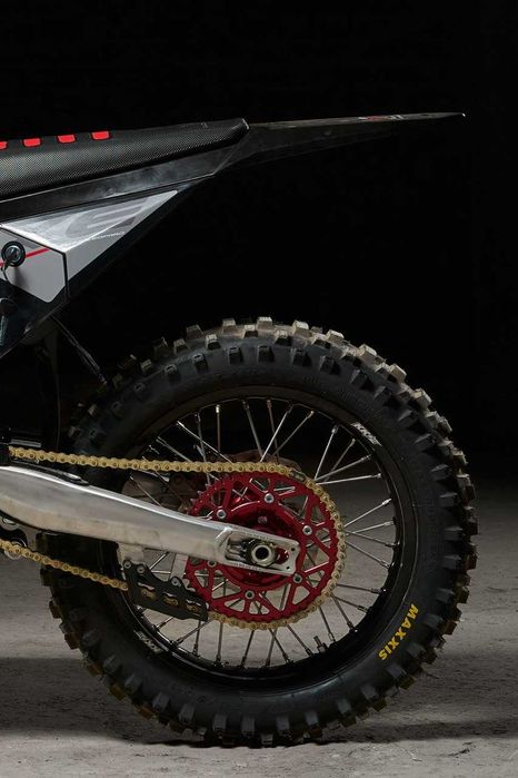 Электромотоцикл • Электрический мотоцикл Arctic Leopard EXE 880 ендуро