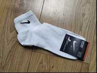 Skarpetki Nike białe rozmiar 42 x4