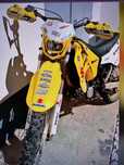 Suzuki RM 125 negociável