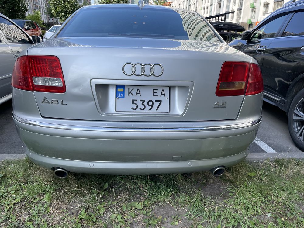 Audi A8 Long 4.2