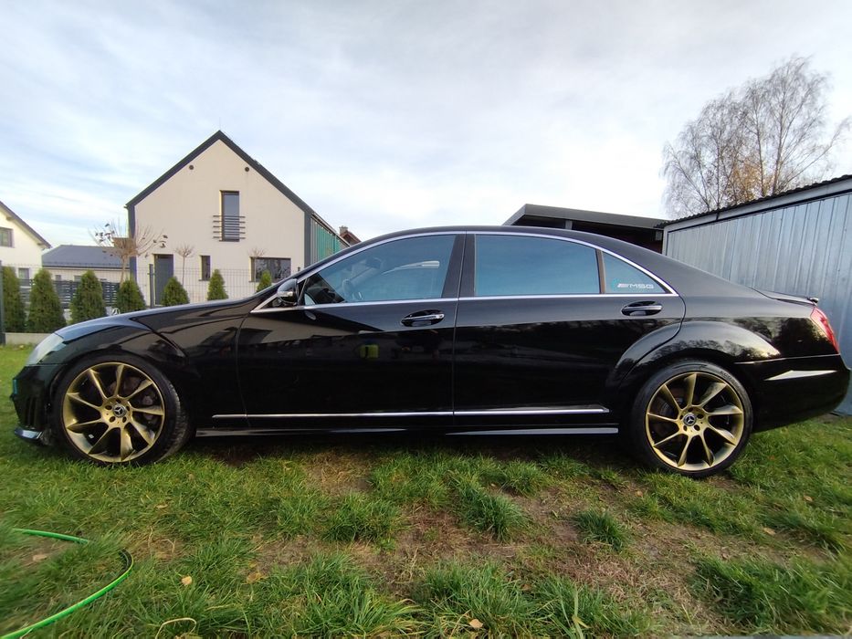 Salon Polska 4MATIC 4,7 V8 340kM , LONG,