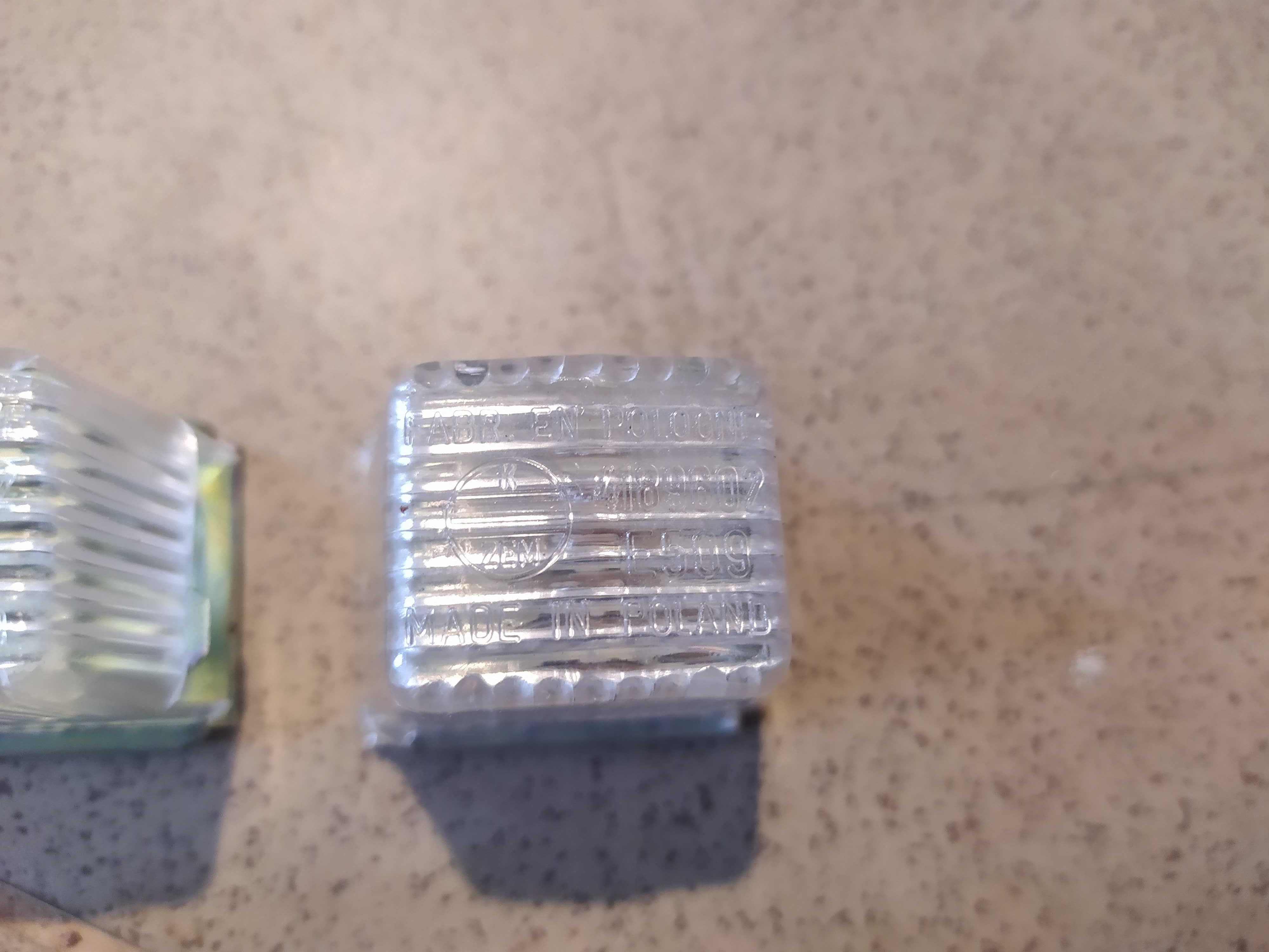 Fiat 125p lampka oświetlenia bagażnika oryginał
