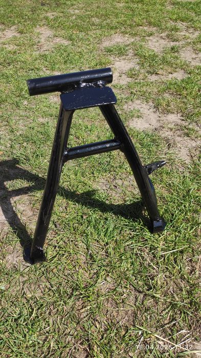 Продам центральну стояночну опору мото LF175-2E