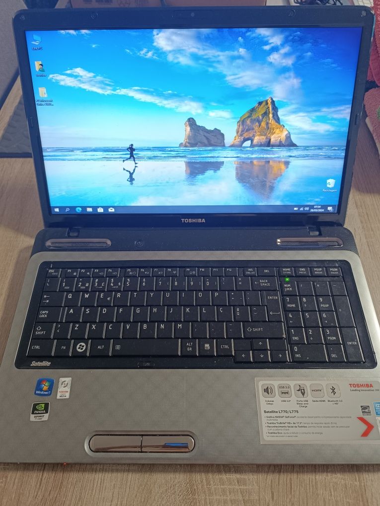 Toshiba  Gaming - i5/8GB RAM/Gráfica 2GB/ecrã 17,3"